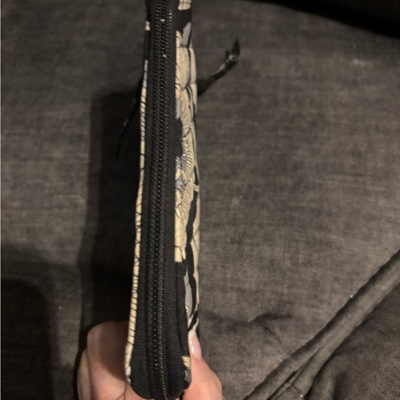 Vera Bradley Floral Quilted Wristlet Wallet - Picture 3 of 4